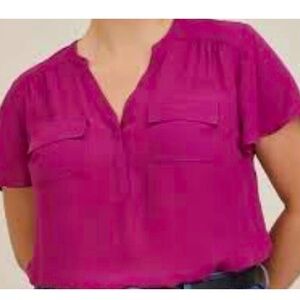 NWT TORRID Brand New Harper Blouse Boysenberry Size 5X (28)